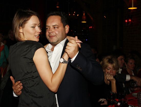 "Evening before the fireplace" with Grisha Urgant