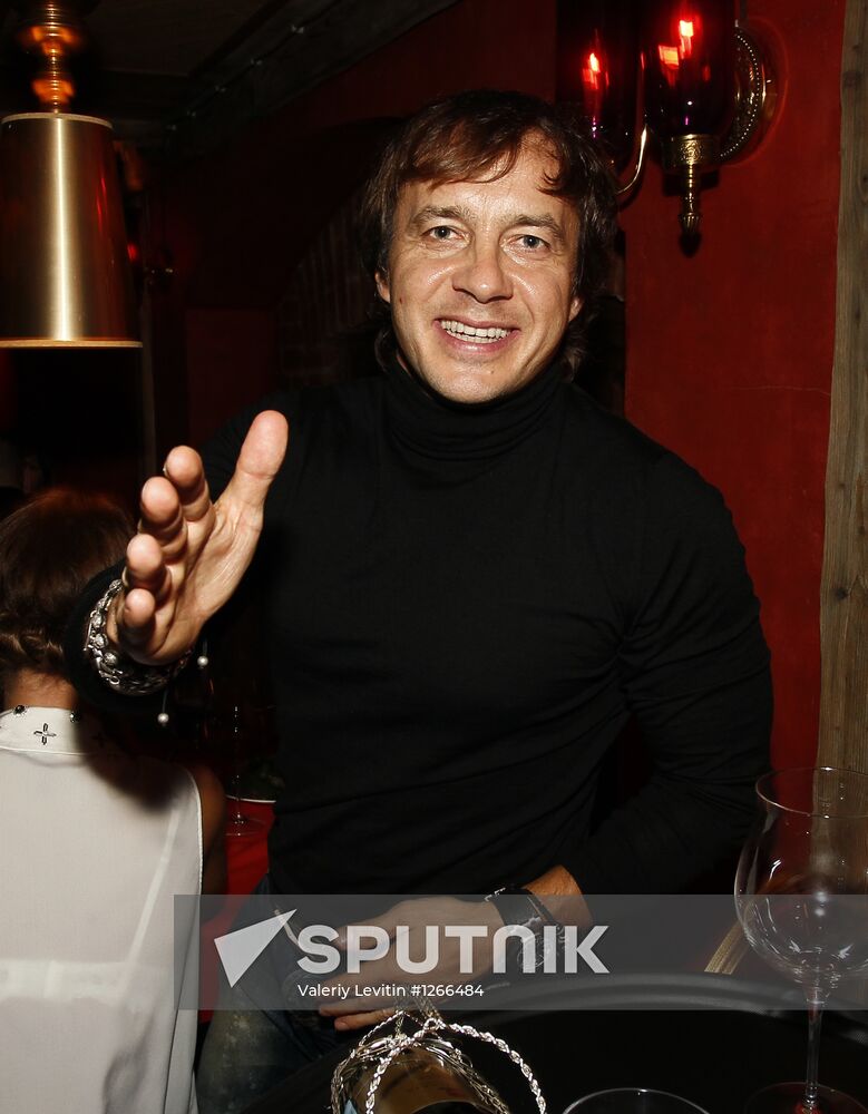 "Evening before the fireplace" with Grisha Urgant