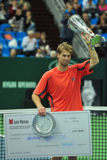 Tennis. Kremlin Cup 2012. Day 7