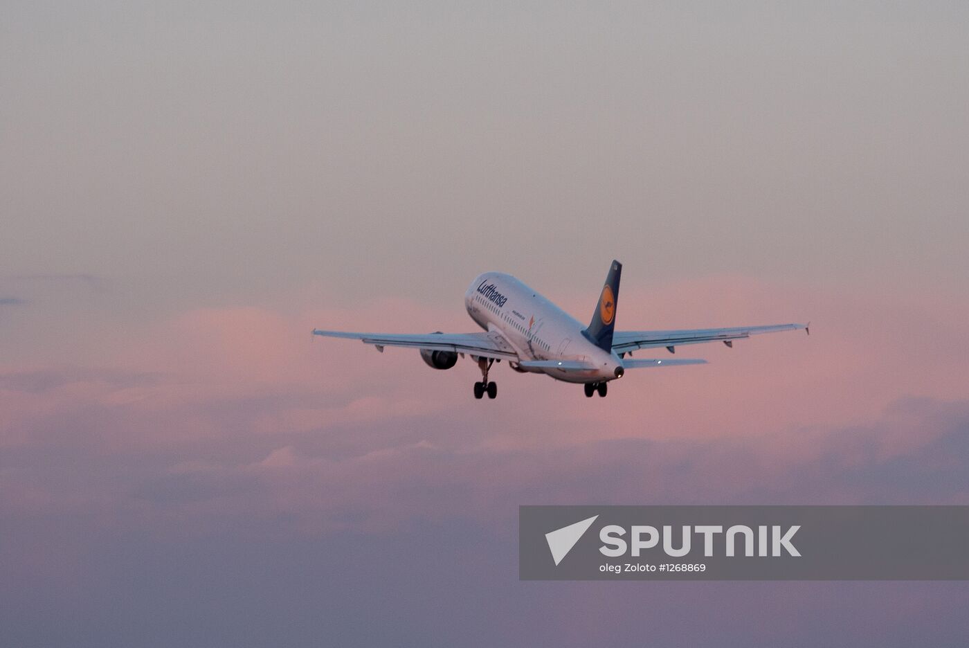 Airbus A 319 aircraft of Lufthanza Airlines