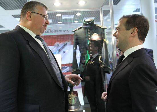 Dmitry Medvedev meets with Federal Customs Service officials