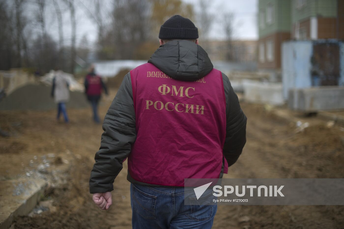 Raid by FMS to identify illegal migrants in Moscow