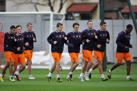 FC Liverpool holds training session