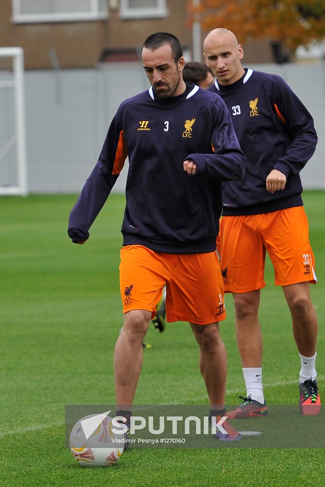 FC Liverpool holds training session