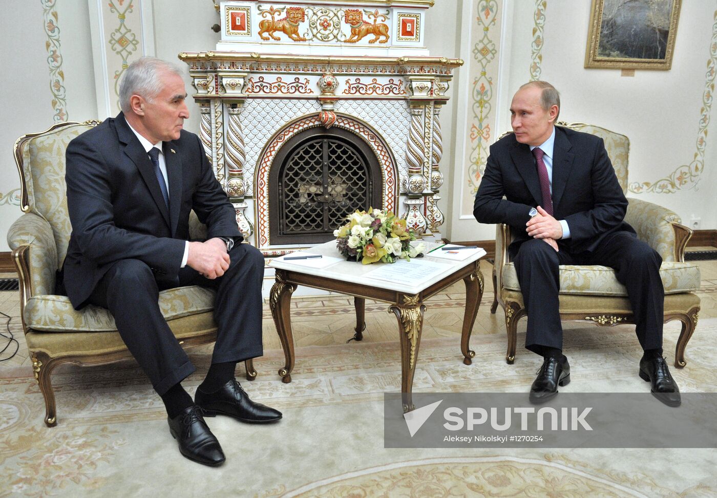 Vladimir Putin meets with Leonid Tibilov