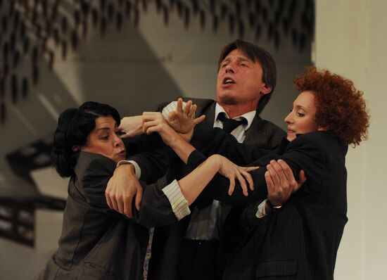 Run-through of play "Mr.Puntila and His Man Matti"