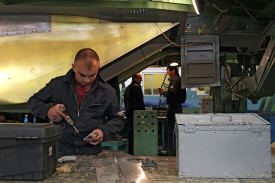 Manufacture of MiG aircrafts