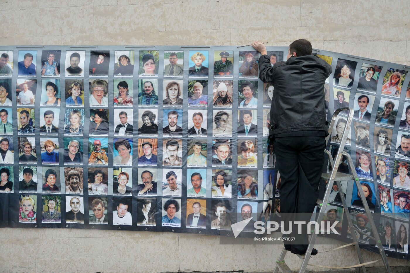 Memorial events for Nord-Ost siege victims