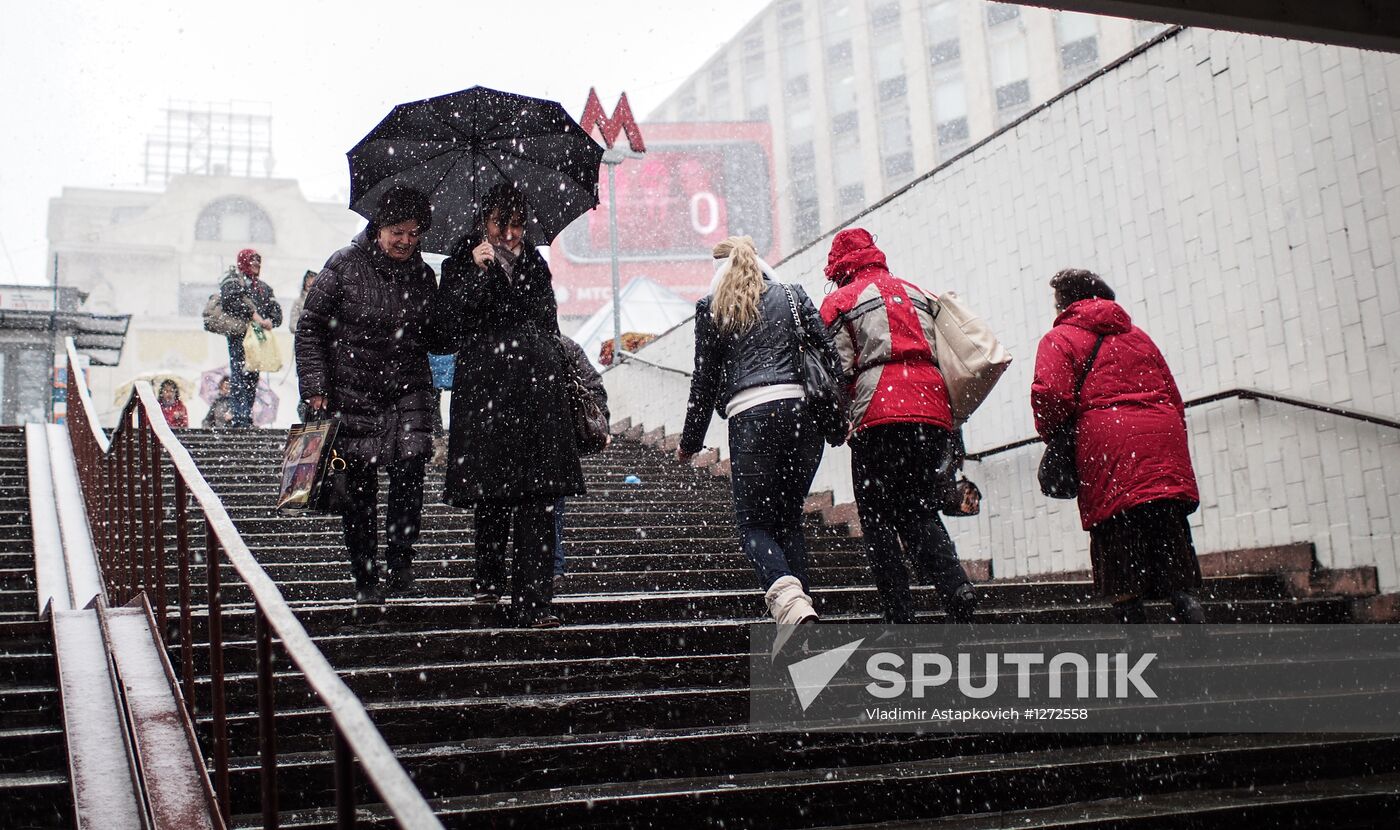 First snow in Moscow