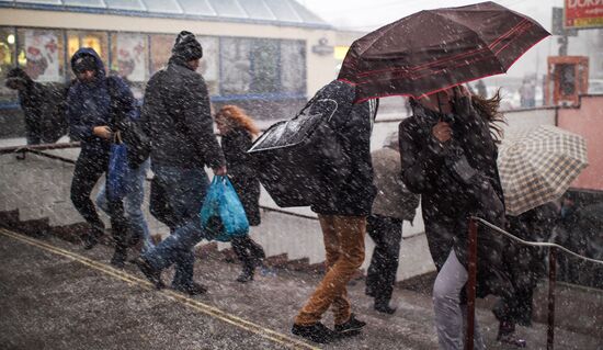First snow in Moscow