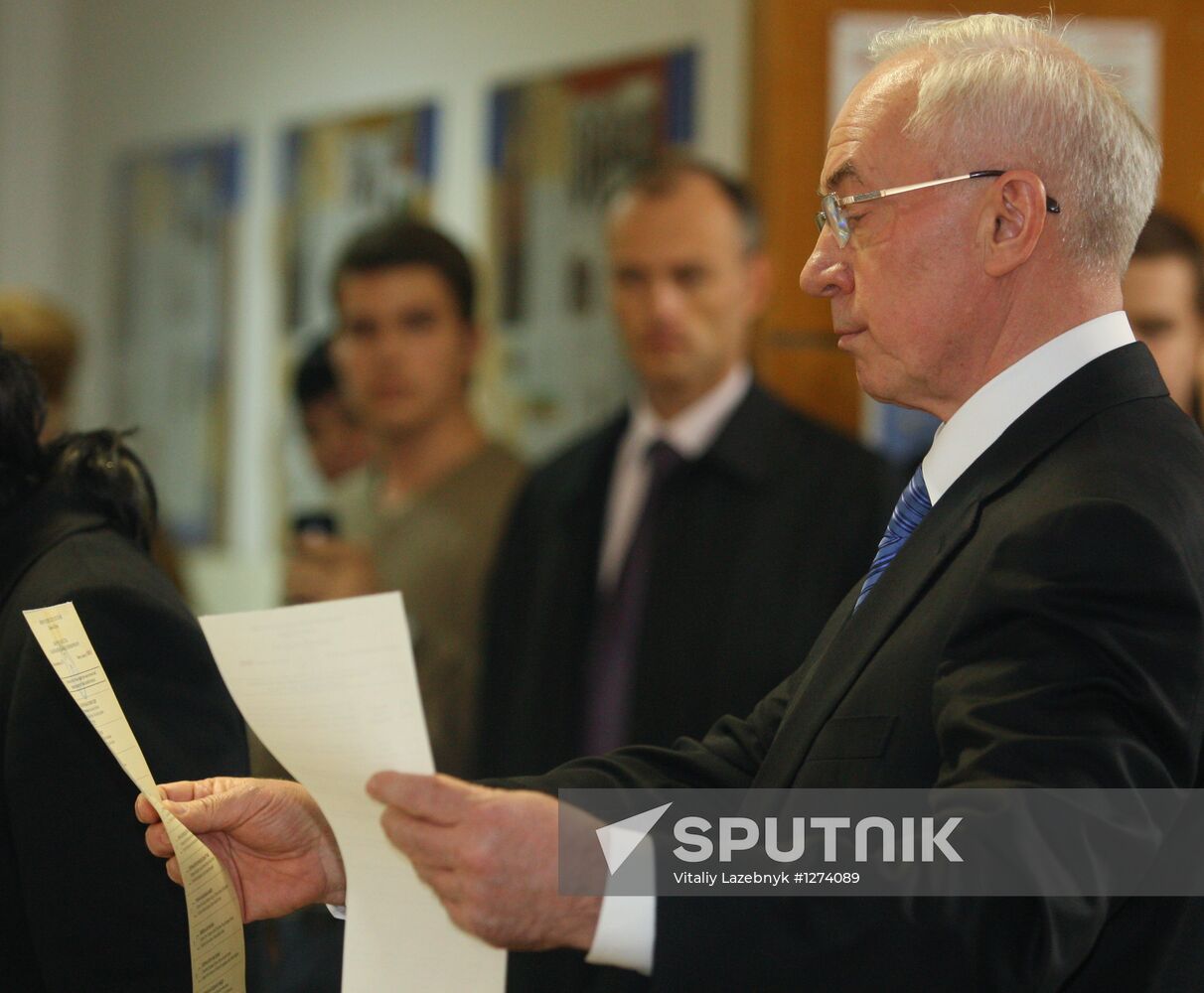 Ukraine votes in parliamentary elections