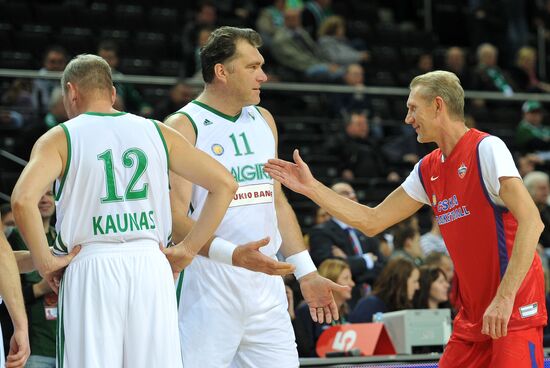 Basketball match between Žalgiris and CSKA former players