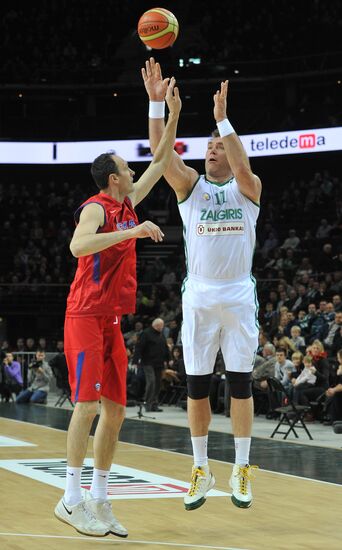 Basketball match between Žalgiris and CSKA former players