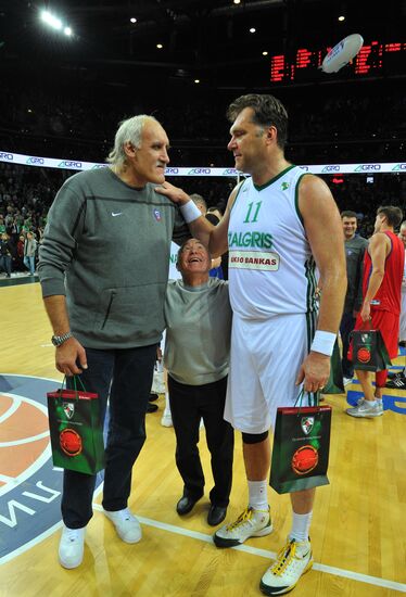 Basketball match between Žalgiris and CSKA former players