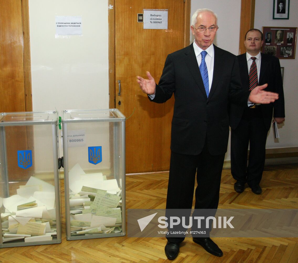 Ukraine votes in parliamentary elections