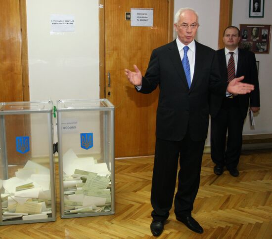 Ukraine votes in parliamentary elections