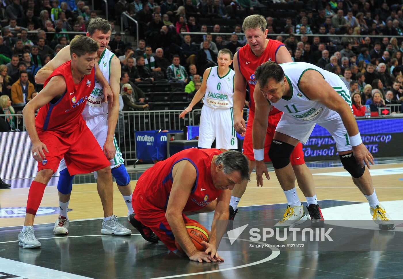 Basketball match between Žalgiris and CSKA former players