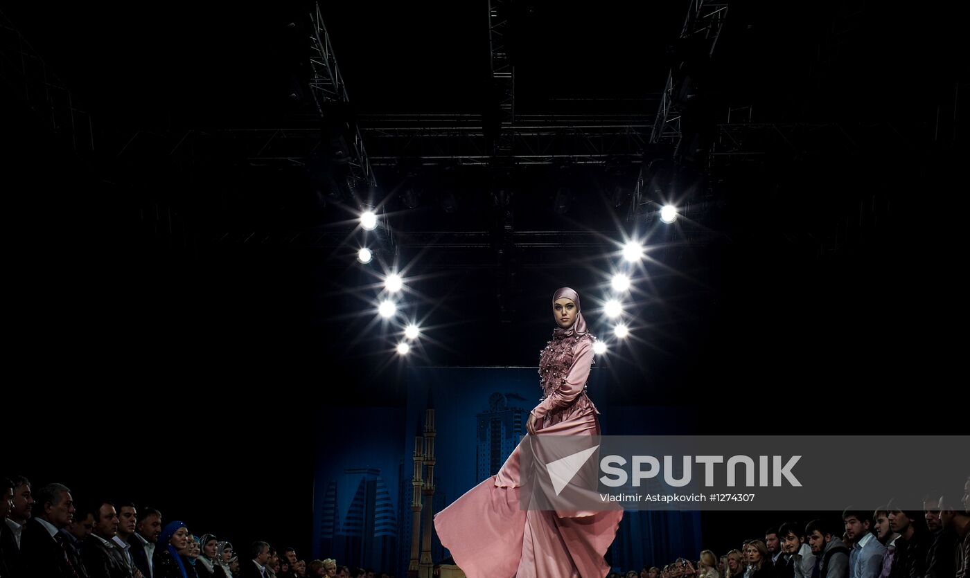 Volvo-Fashion Week in Moscow. Day Five