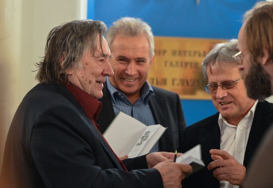 A. Prokhanov's new book "Pace of Russian Victory"