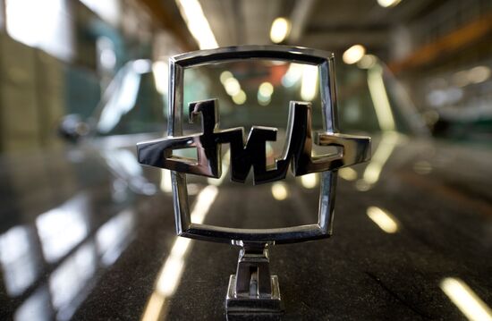 Manufacture of limousines at AMO ZiL factory