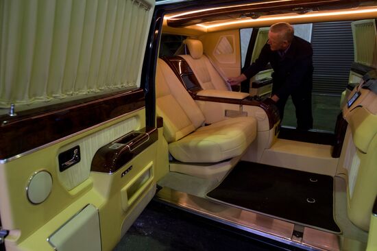 Manufacture of limousines at AMO ZiL factory