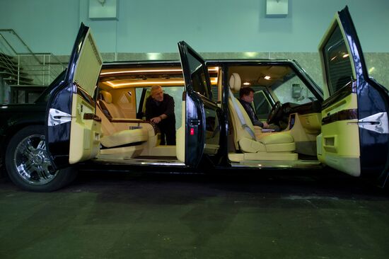 Manufacture of limousines at AMO ZiL factory