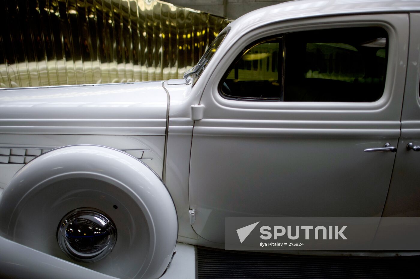 Manufacture of limousines at AMO ZiL factory