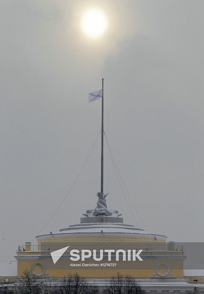 Raising Andreevsky flag on spire of Admiralty in St. Petersburg