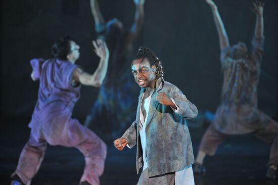 Premiere of Notre Dame de Paris musical's original version