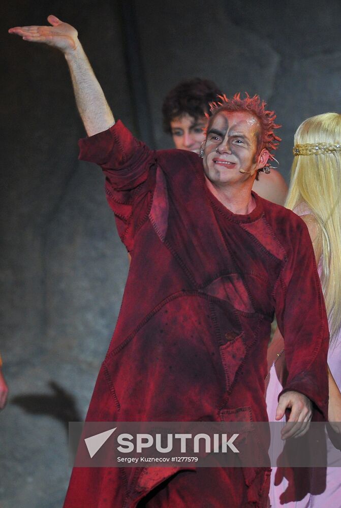 Premiere of Notre Dame de Paris musical's original version