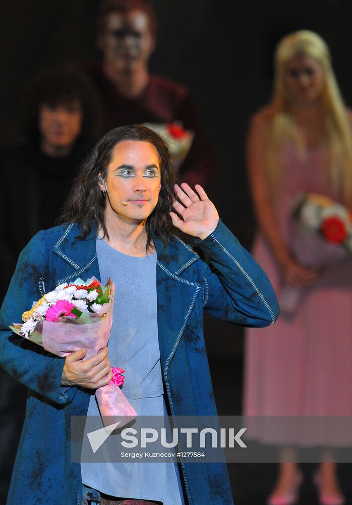 Premiere of Notre Dame de Paris musical's original version
