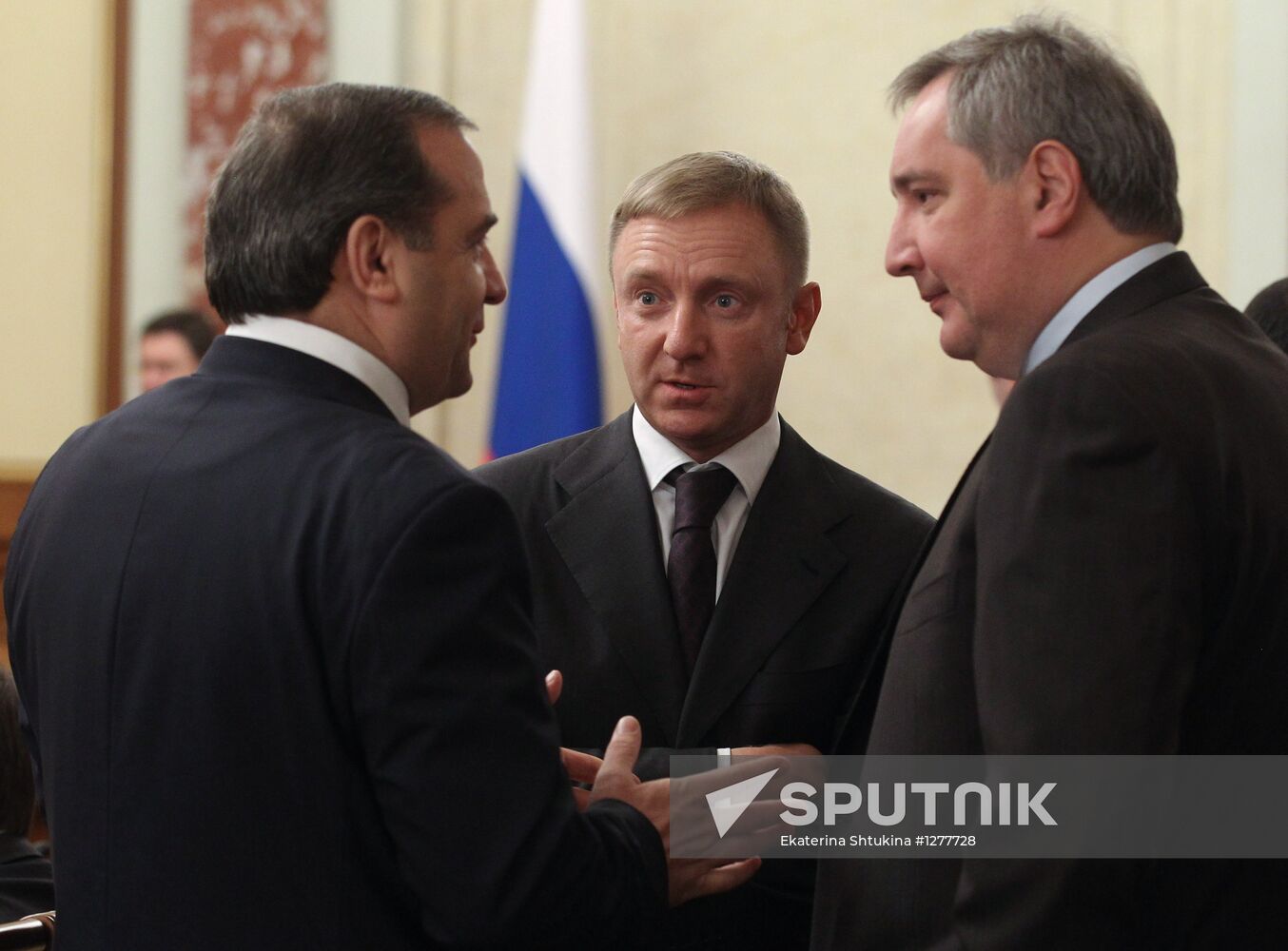 Dmitry Medvedev chairs Russian Government meeting
