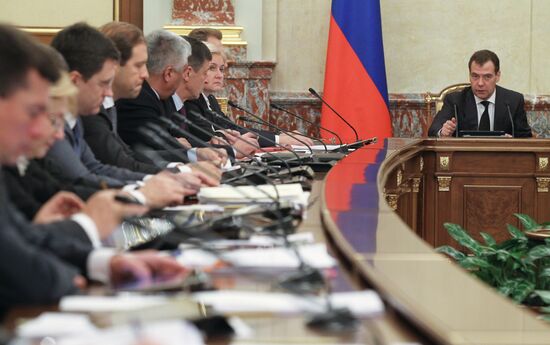Dmitry Medvedev chairs Russian Government meeting