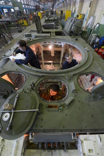 Manufacture of BMD-4M combat vehicles at Kurganmashzavod plant