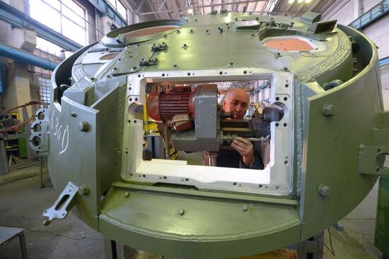 Manufacture of BMD-4M combat vehicles at Kurganmashzavod plant
