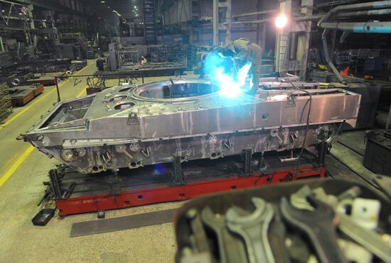 Manufacture of BMD-4M combat vehicles at Kurganmashzavod plant