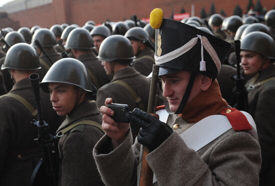 Dress rehearsal for march honoring anniversary of 1941 parade