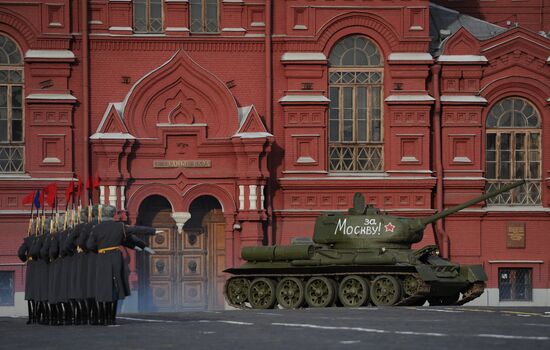 Dress rehearsal for march honoring anniversary of 1941 parade