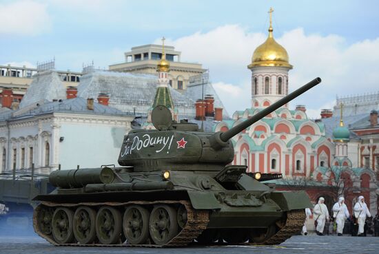Dress rehearsal for march honoring anniversary of 1941 parade