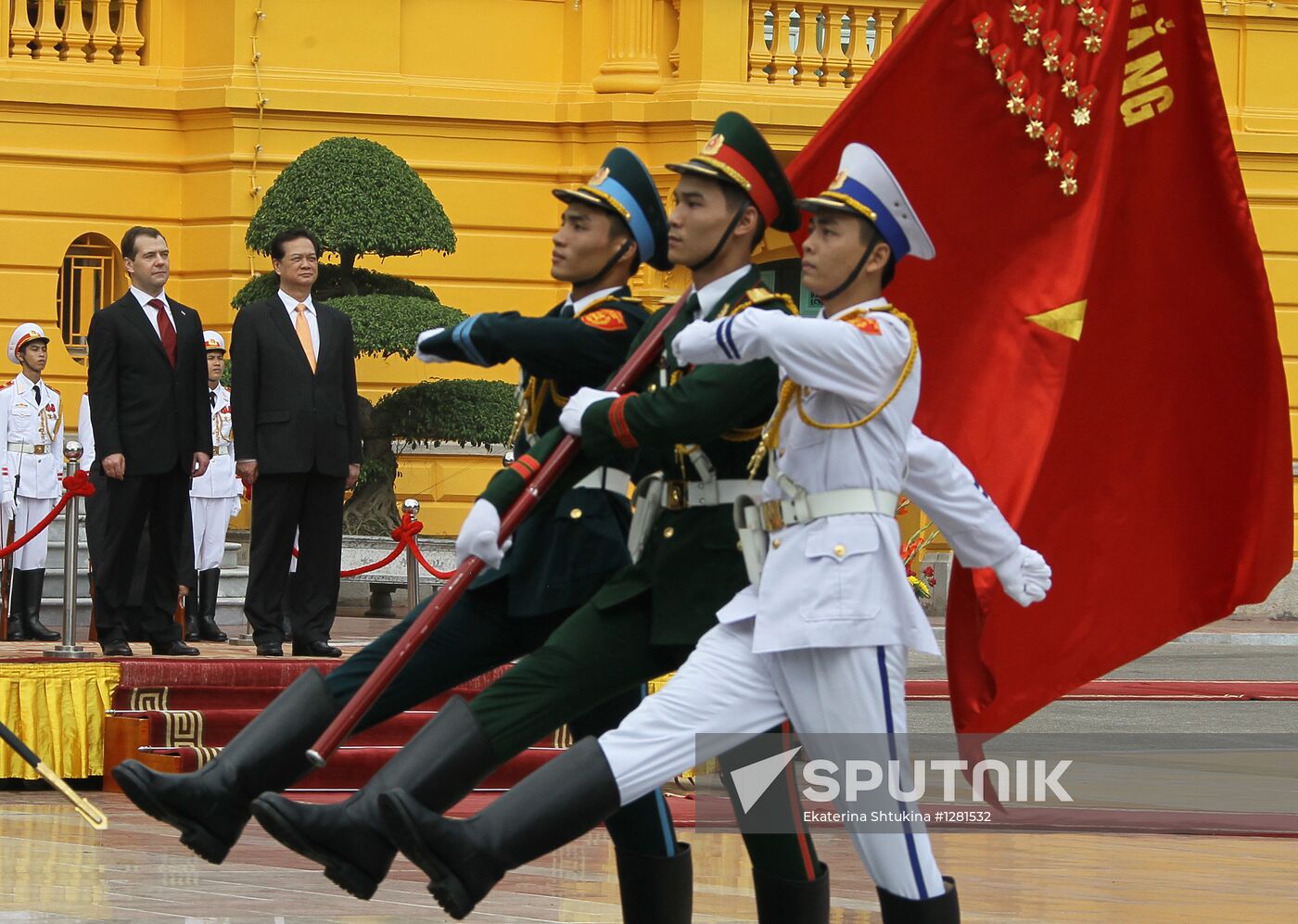 November 7, 2012. Russian Prime Minister Dmitry Medvedev, left, and Vietnamese Prime Minister Nguyen Tan Dung during the official welcoming ceremony at the square in front of the Presidential Palace in Hanoi. Location: Vietnam, Hanoi. Author: Ekaterina Shtukina/Sputnik. Dmitry Medvedev's official visit to Vietnam