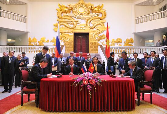 Dmitry Medvedev's official visit to Vietnam