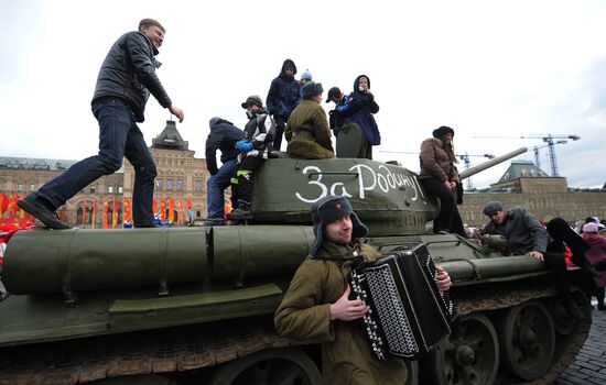 March marking 71st anniversary of 1941 parade
