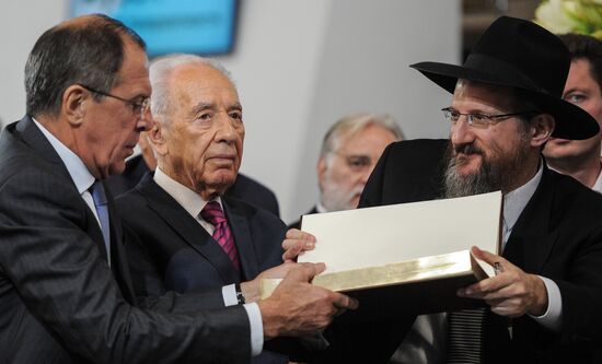 Russian Jewish Museum and Center of Tolerance opens in Moscow