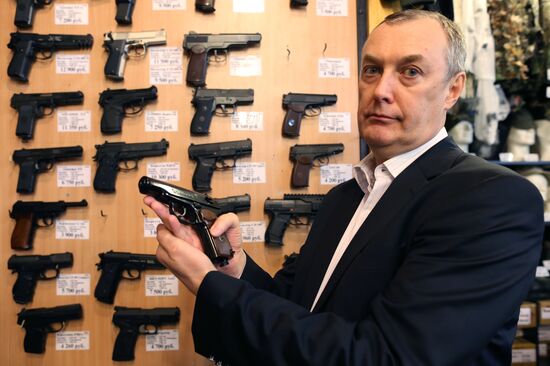 Weapon distribution in Russia