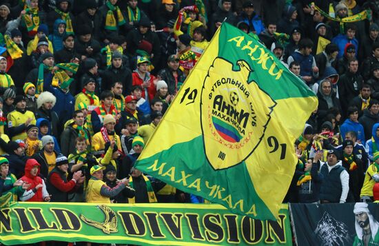 Football. Europa League. Anji vs. Liverpool