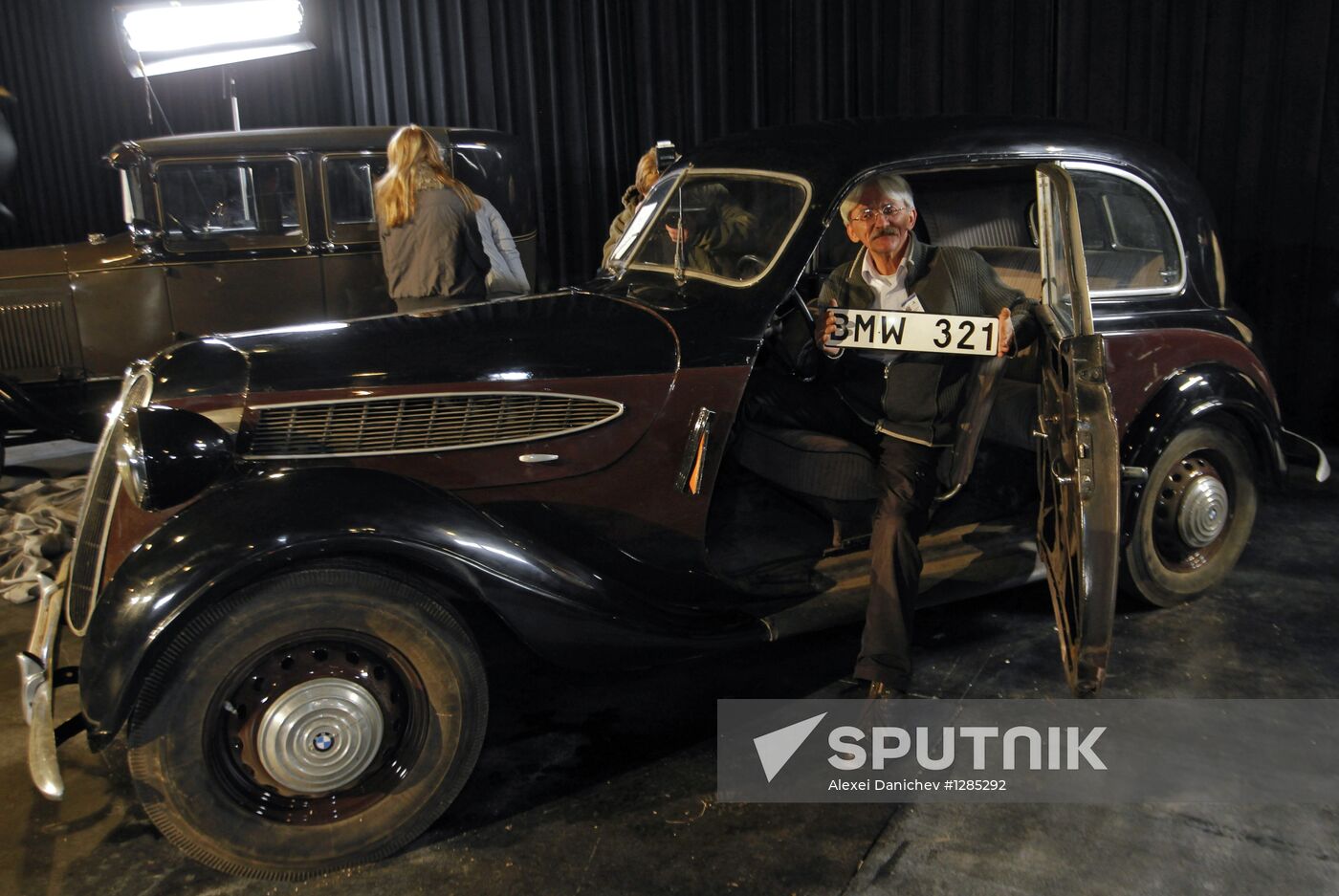 Vintage cars stolen 2 years ago are back at Lenfilm