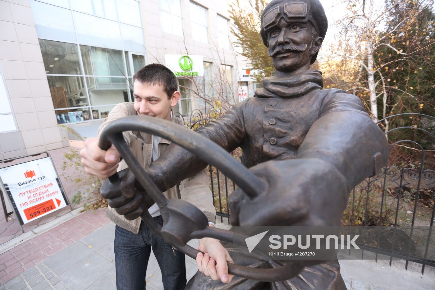 New monument to motorist in Volgograd