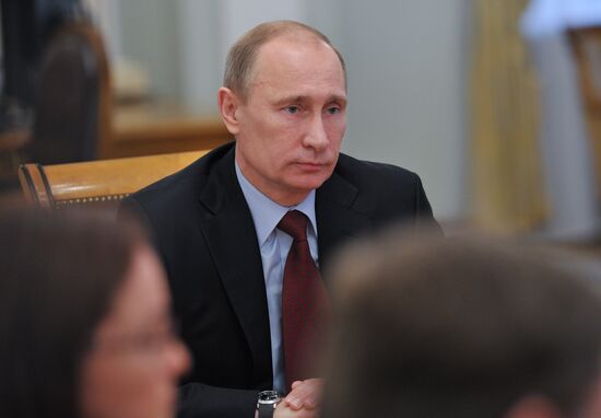 Vladimir Putin chairs meeting on pension system