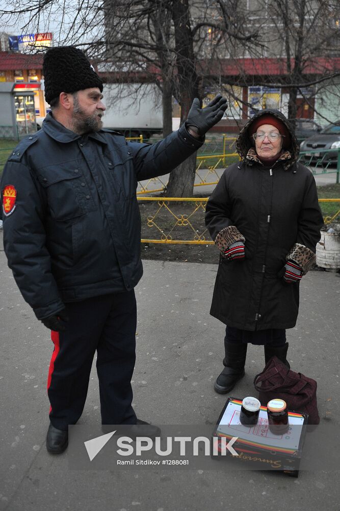 Cossack patrol teams appear in Moscow