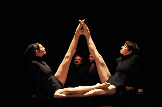 Octopus play dress rehearsal